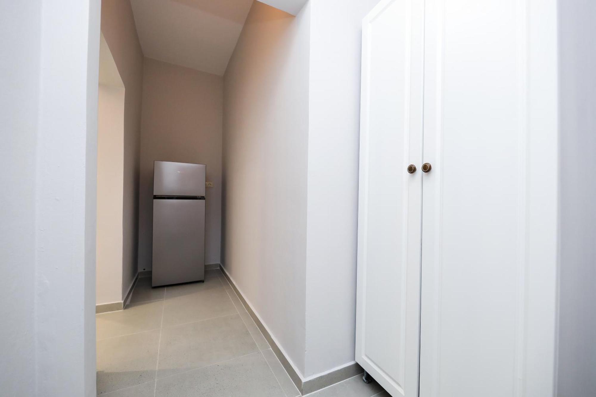 Vila Feliz - Premium Rooms With Free Private Parking Влёра Экстерьер фото