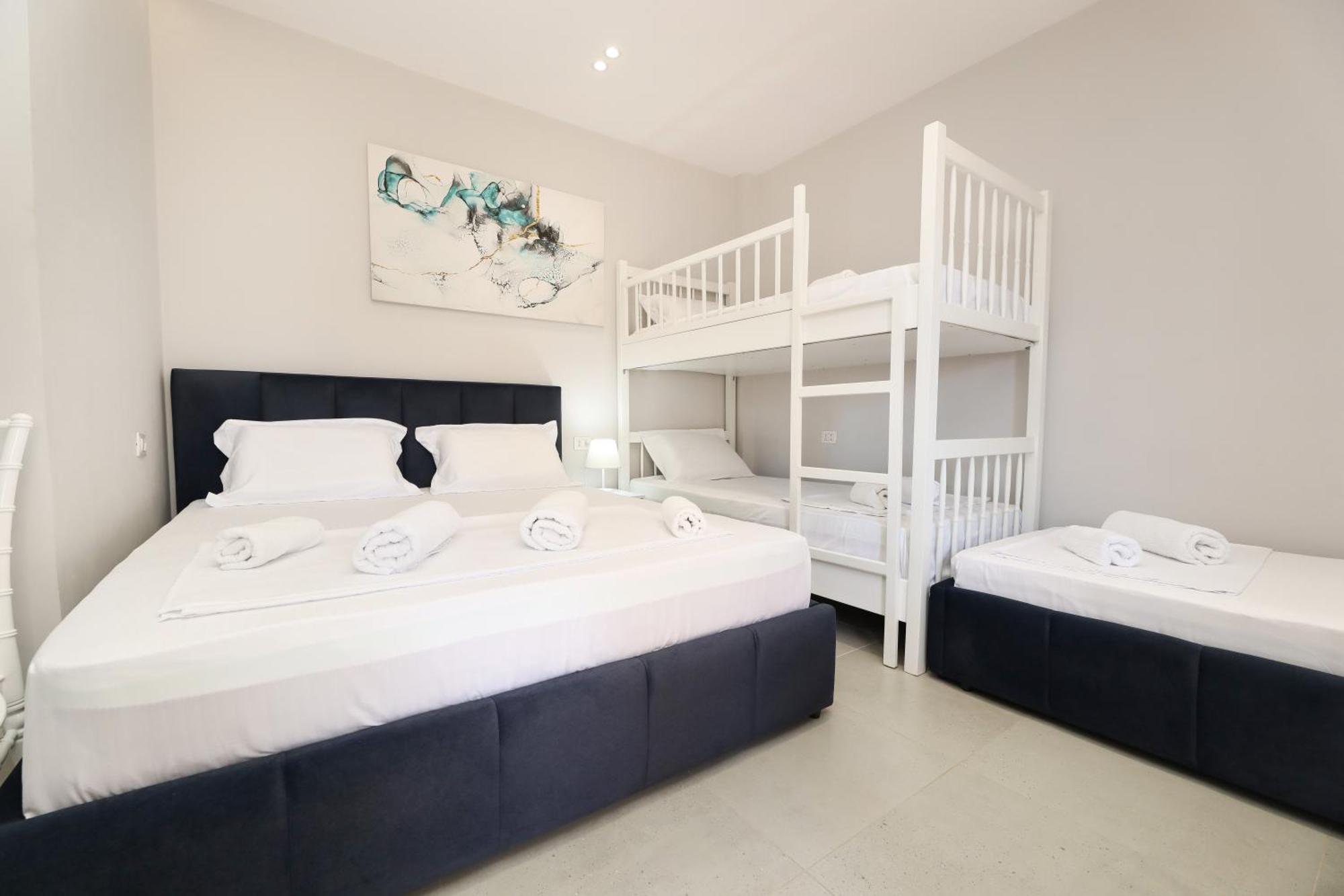 Vila Feliz - Premium Rooms With Free Private Parking Влёра Экстерьер фото