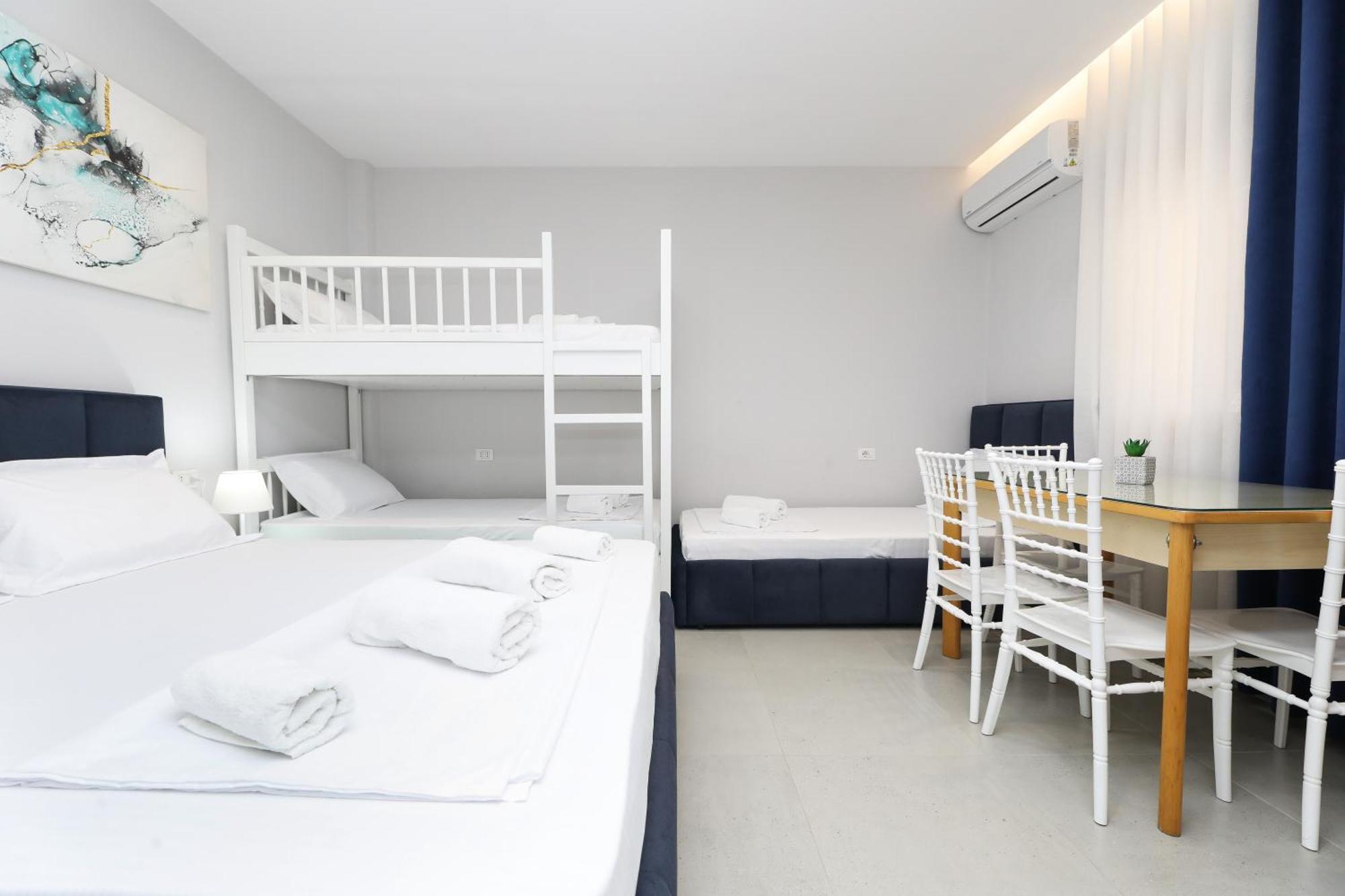 Vila Feliz - Premium Rooms With Free Private Parking Влёра Экстерьер фото