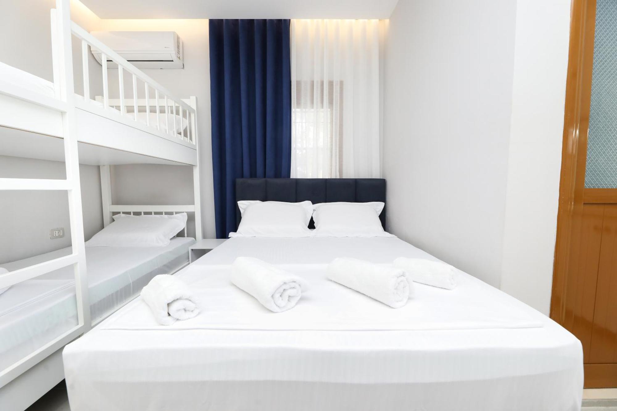 Vila Feliz - Premium Rooms With Free Private Parking Влёра Экстерьер фото